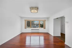 64-04 Utopia Pkwy, Fresh Meadows, NY 11365 - Photo 18