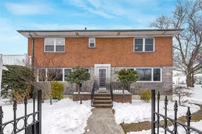 64-04 Utopia Parkway, Fresh Meadows, NY 11365 - Photo 40