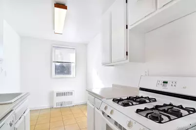 14 Westview Avenue #204, Tuckahoe, NY 10707 - Photo 10