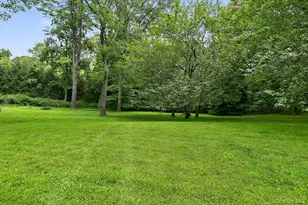 343 Chicken Valley Rd, Upper Brookville, NY 11545 - Photo 42