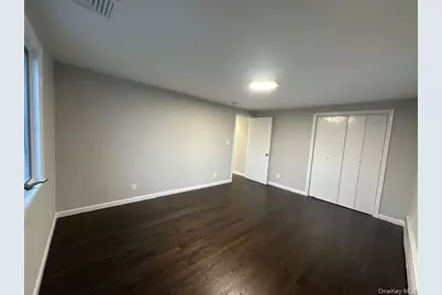 38 Avenue B #2nd Fl, Port Washington, NY 11050 - Photo 4