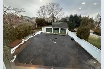 38 Avenue B #2nd Fl, Port Washington, NY 11050 - Photo 2