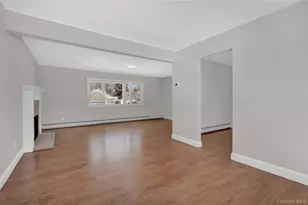 519 Advent St, Westbury, NY 11590 - Photo 8