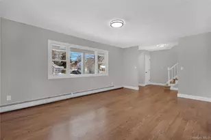 519 Advent St, Westbury, NY 11590 - Photo 6