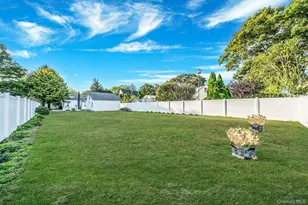 485 3rd Ave, Bayport, NY 11705 - Photo 36