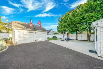 485 3rd Avenue, Bayport, NY 11705 - Photo 30