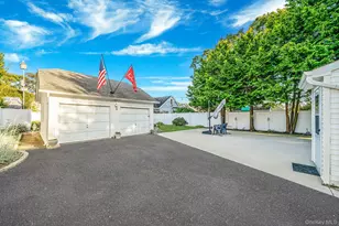 485 3rd Ave, Bayport, NY 11705 - Photo 30