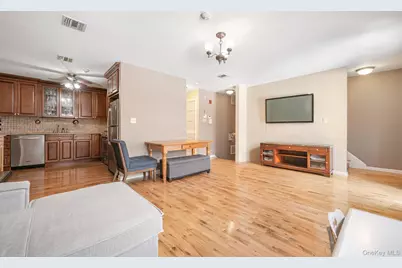 29 Klint Court, Nanuet, NY 10954 - Photo 10