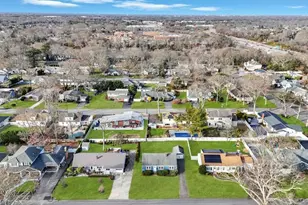 110 Monroe Ave, Patchogue, NY 11772 - Photo 30