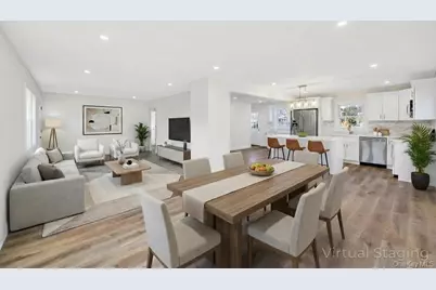 110 Monroe Avenue, Patchogue, NY 11772 - Photo 4