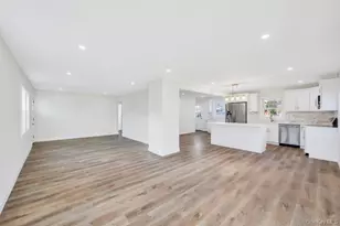 110 Monroe Ave, Patchogue, NY 11772 - Photo 12