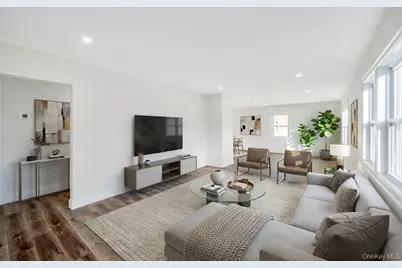 110 Monroe Avenue, Patchogue, NY 11772 - Photo 2