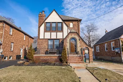 3 Olive Place, Lynbrook, NY 11563 - Photo 1