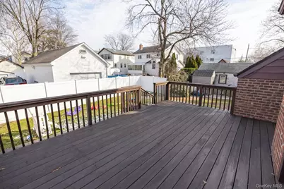 3 Olive Place, Lynbrook, NY 11563 - Photo 16