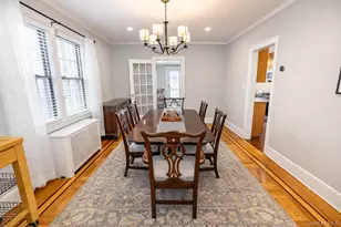 3 Olive Pl, Lynbrook, NY 11563 - Photo 4