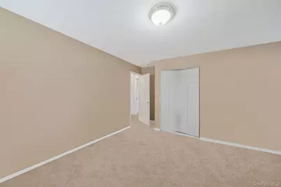 3 Liberty Place, Coram, NY 11727 - Photo 26