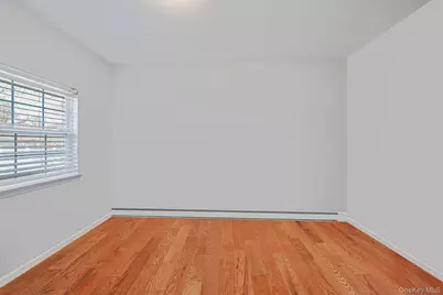 3 Liberty Place, Coram, NY 11727 - Photo 28