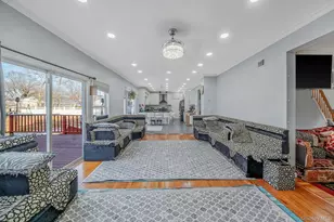 3 Liberty Pl, Coram, NY 11727 - Photo 12