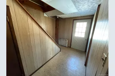 20 Wyona Avenue, Lindenhurst, NY 11757 - Photo 14