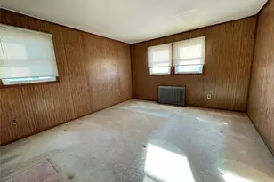 20 Wyona Ave, Lindenhurst, NY 11757 - Photo 18