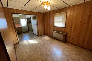 20 Wyona Ave, Lindenhurst, NY 11757 - Photo 4