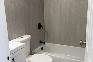 99-105 W Hoffman Ave, Lindenhurst, NY 11757 - Photo 10