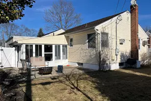 3610 Locust Ave, Seaford, NY 11783 - Photo 18