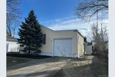 3610 Locust Avenue, Seaford, NY 11783 - Photo 20