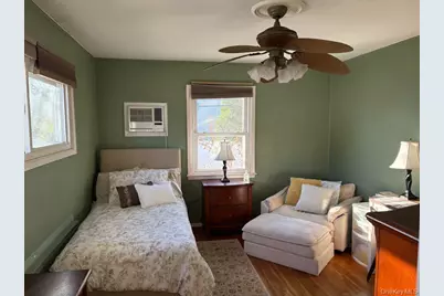 3610 Locust Avenue, Seaford, NY 11783 - Photo 8