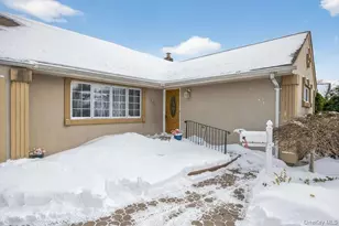 1075 Olympia Rd, North Bellmore, NY 11710 - Photo 2