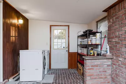 1012 N Ontario Avenue, Lindenhurst, NY 11757 - Photo 16