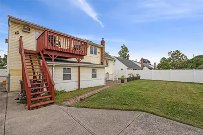 1012 N Ontario Avenue, Lindenhurst, NY 11757 - Photo 18