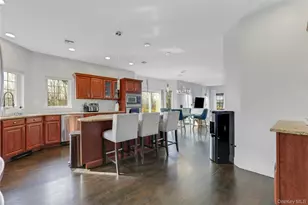 4 Camelback Rd, Chester, NY 10918 - Photo 14