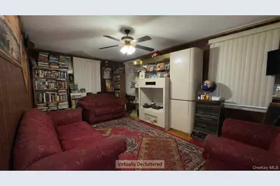 242 Vanderbilt Avenue, New York, NY 10304 - Photo 2
