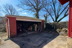 242 Vanderbilt Ave, New York, NY 10304 - Photo 10