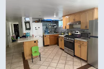 458 Carlls Path, Deer Park, NY 11729 - Photo 14