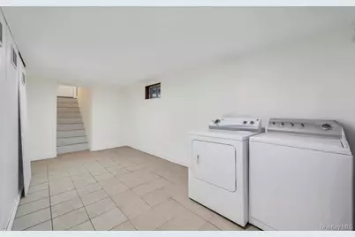 90 Selden Boulevard, Centereach, NY 11720 - Photo 24