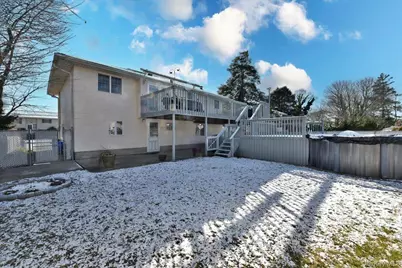 255 Brookside Court, Copiague, NY 11726 - Photo 26