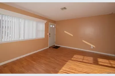 1 Atlantic Avenue #45, Farmingdale, NY 11735 - Photo 2