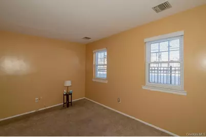 1 Atlantic Avenue #45, Farmingdale, NY 11735 - Photo 8