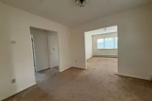 22 King Ave, Yonkers, NY 10704 - Photo 4