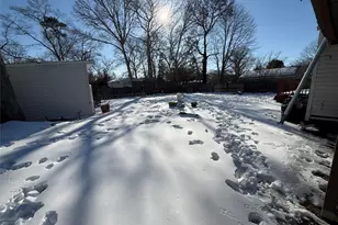 78 Division St, Holtsville, NY 11742 - Photo 20