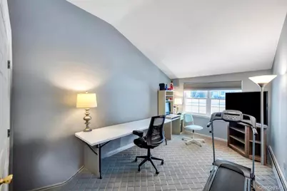 220 Washington Avenue, Patchogue, NY 11772 - Photo 16