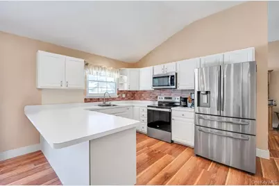 220 Washington Avenue, Patchogue, NY 11772 - Photo 6