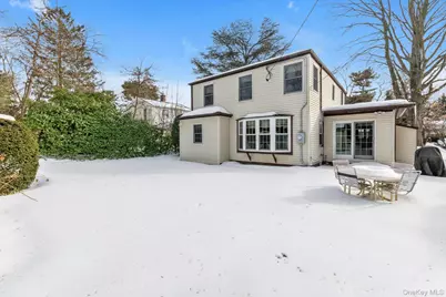 39 Hillturn Lane, Roslyn Heights, NY 11577 - Photo 24