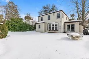 39 Hillturn Ln, Roslyn Heights, NY 11577 - Photo 24