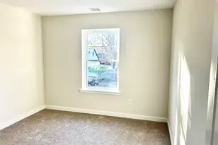 20 10th St, Ronkonkoma, NY 11779 - Photo 8