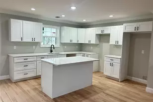 20 10th St, Ronkonkoma, NY 11779 - Photo 4