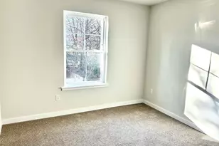 20 10th St, Ronkonkoma, NY 11790 - Photo 10