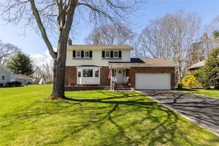 93 St Marys Dr, Jamesport, NY 11947 - Photo 4